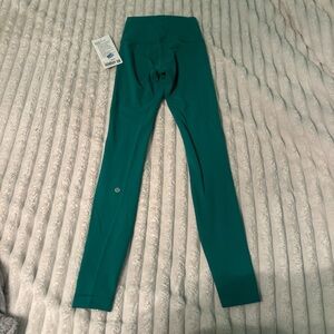 Lululemon green Wunder Train High-Rise Tight 28" leggings